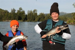 Kenai River Fishing Alaska - Alaskan Fishing Trip - Photos - Gone Fishin Lodge